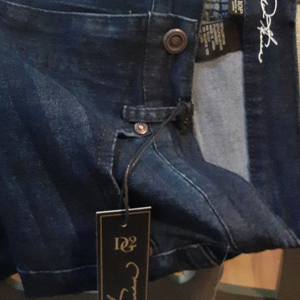 Jeans - Picture 6 of 9